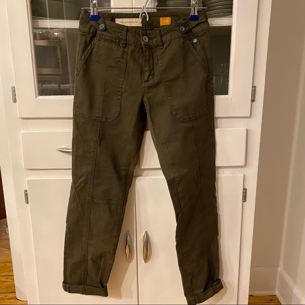 Pilcro and the letterpress hyphen chinos